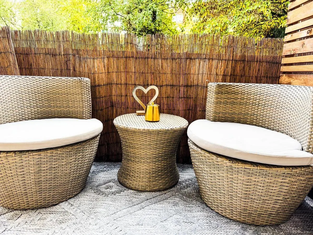 Citynah, Balkon, Grosse Kueche Und Garten ハノーファー